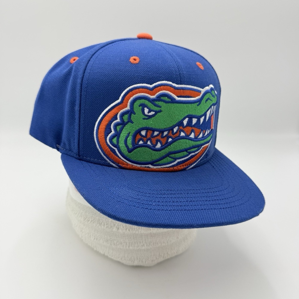 Vintage Florida Gators Top of the World Wave Snapback Cap Hat Embroidered Colleg